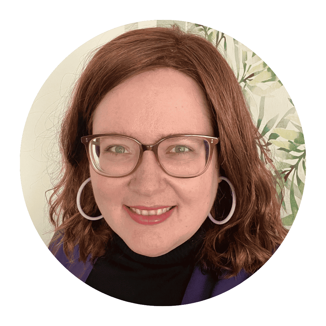circle headshot for Sandra Postma