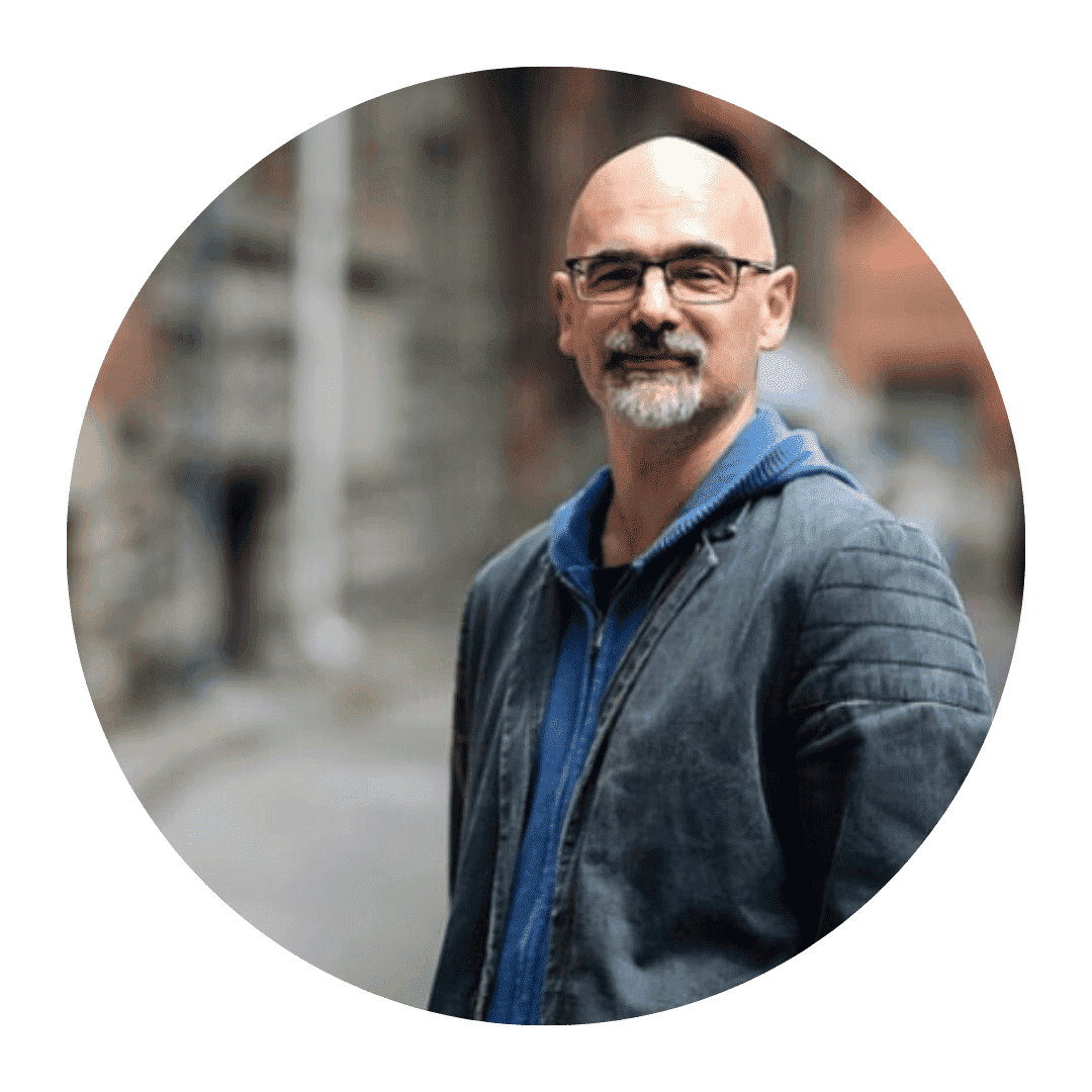 circle headshot for Gavin Wilson